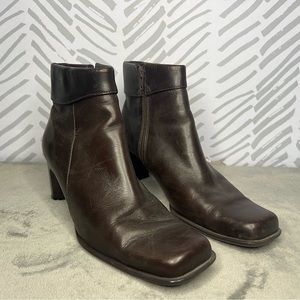 white mt paramount leather boots size 8